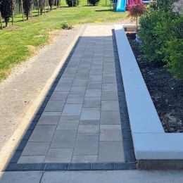 sq-brick-paver-walkwayi